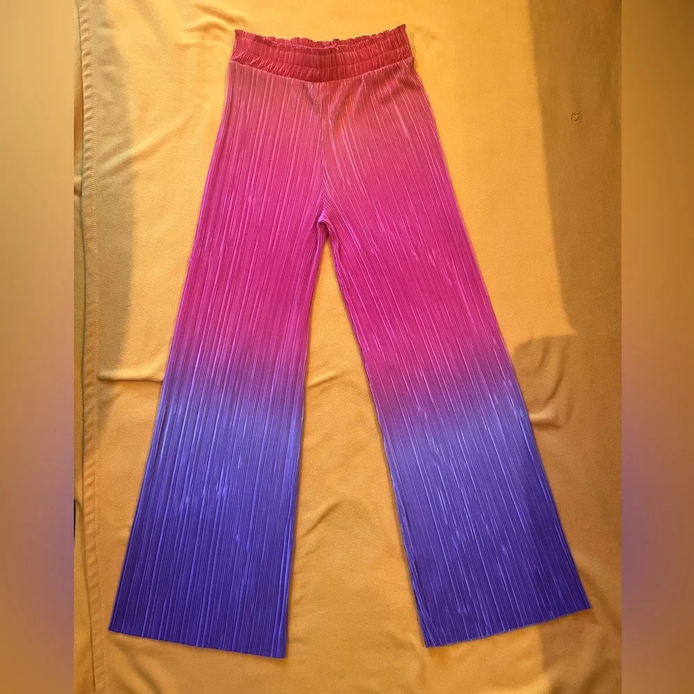 Ombré pleated wide leg pants. Smocked stretchy waist. Purple pink orange. M. NWT - Picture 2 of 7